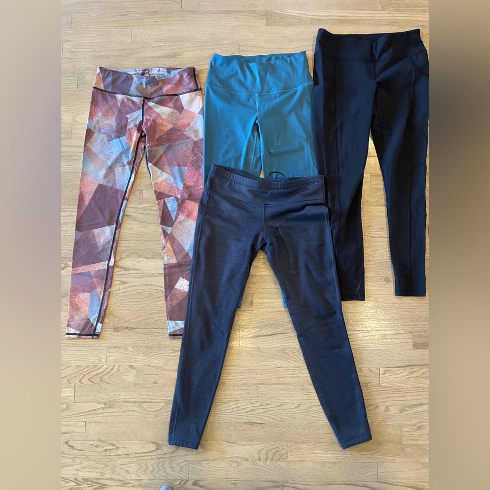 Yoga leggings bundle size medium Athleta, Lucy, yogalicious, Vimmia